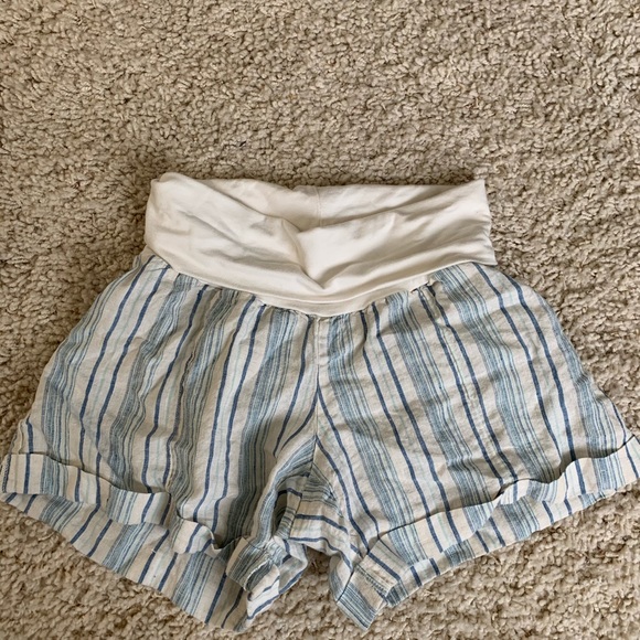 BEACH SHORTS - Picture 2 of 4